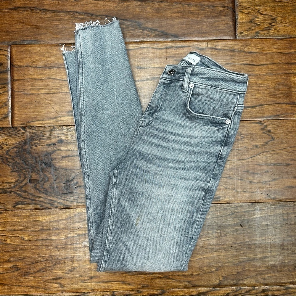 Zara high waisted denim jeans‎